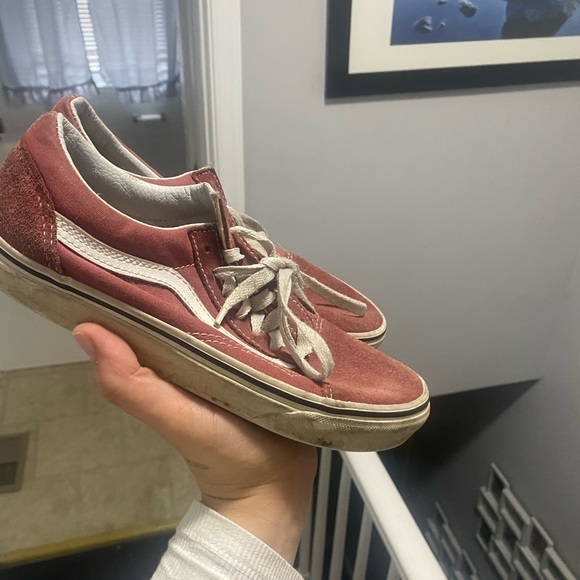 Vans low top burgundy women’s 6 - Picture 2 of 6